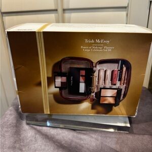 Trish‎ McEvoy Power of Makeup Medium Box Planner Amazing!!